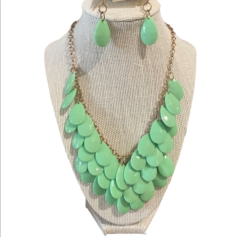 Altar’d State Mint Green Necklace and Earring Set